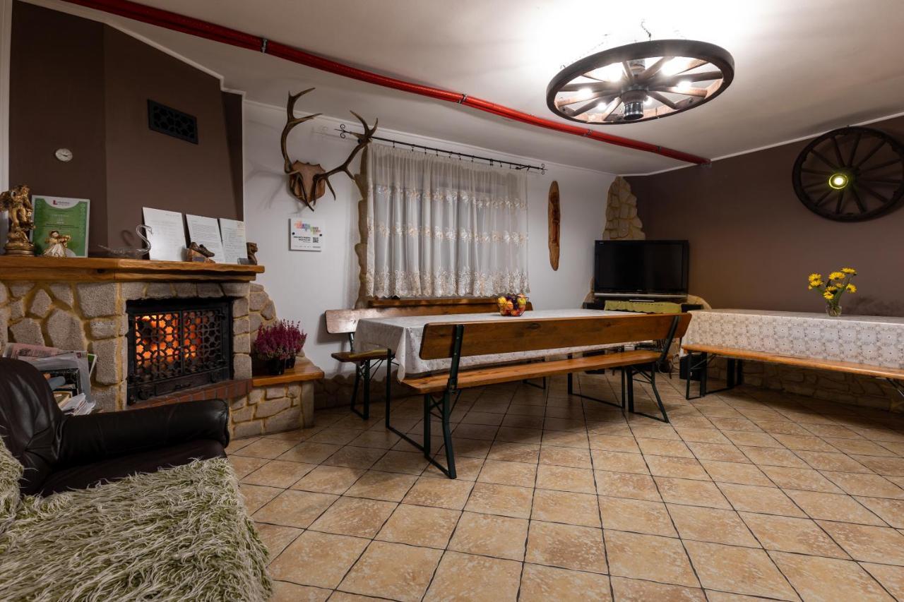 Wypoczynek U Piotra Villa Susiec ภายนอก รูปภาพ
